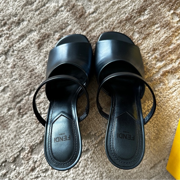 FENDI
First Metallic F-Heel Mule Sandals NWT SIZE 5 - Picture 7 of 12